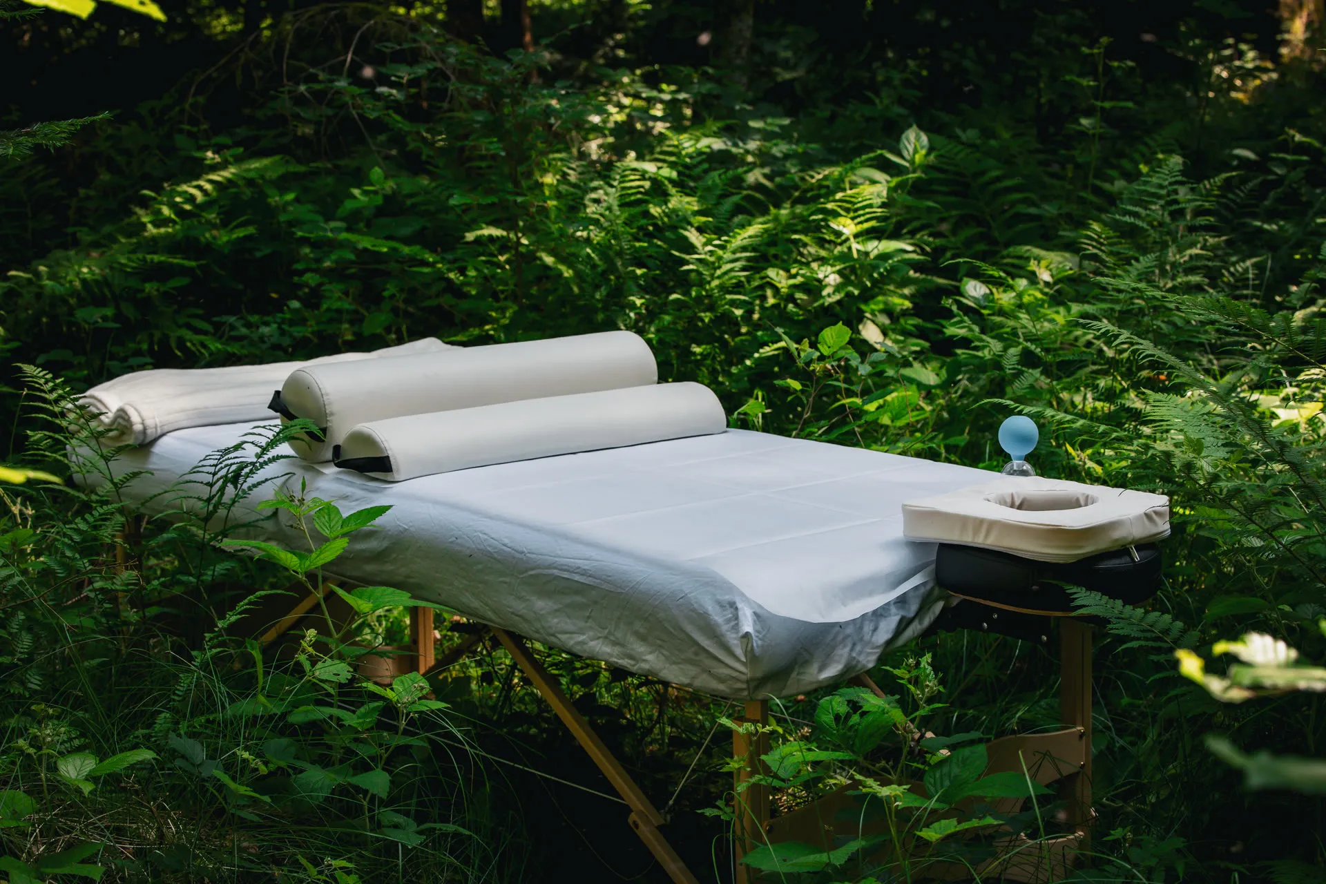 Massagetisch Grüne Natur Outdoor Fotografie